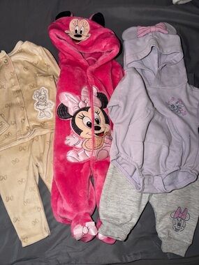 Minnie Mouse Bundle !